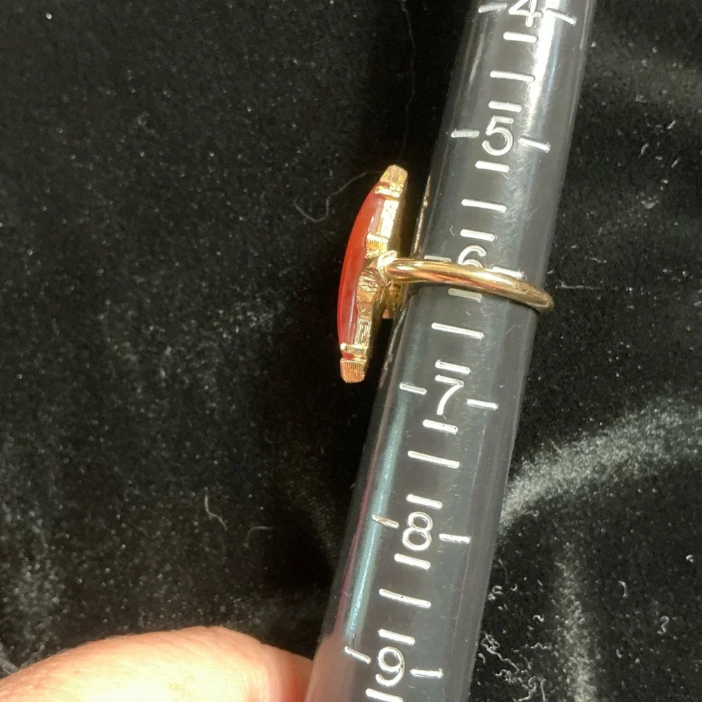 Avon 1979 Earthstone  Statement Ring size 6-9 - Picture 3 of 5